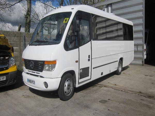 2006 MERCEDES BENZ Cheetah 33 seat coach 2006 MERCEDES BENZ Cheetah 33 seat coach