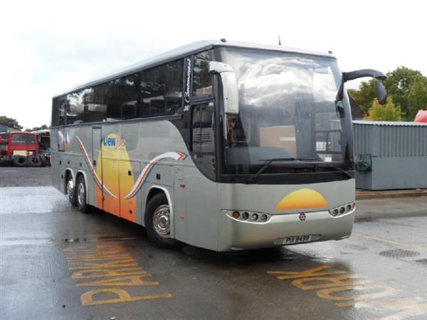 1999 Marco Polo Explorer 70 24-400 Triaxle 1999 Marco Polo Explorer 70 24-400 Triaxle