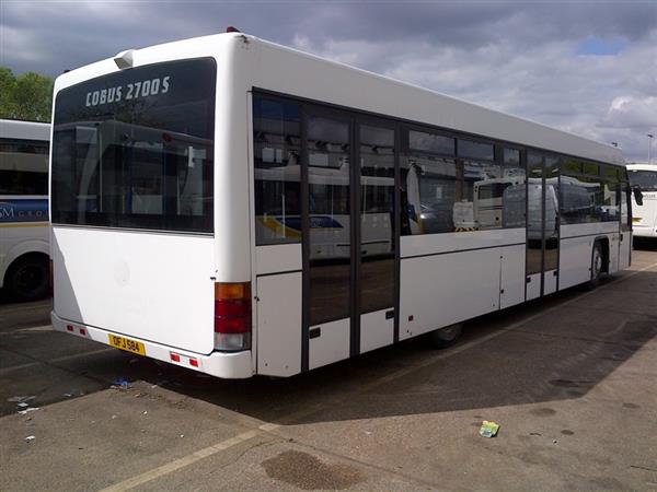 2004 Cobus 2700S Airport Bus 2004 Cobus 2700S Airport Bus