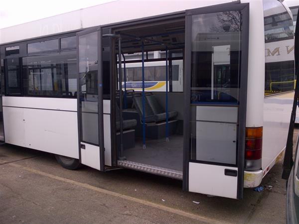 2004 Cobus 2700S Airport Bus 2004 Cobus 2700S Airport Bus