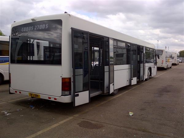 2004 Cobus 2700S Airport Bus 2004 Cobus 2700S Airport Bus