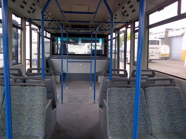 2004 Cobus 2700S Airport Bus 2004 Cobus 2700S Airport Bus