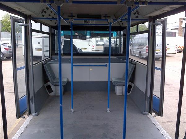 2004 Cobus 2700S Airport Bus 2004 Cobus 2700S Airport Bus