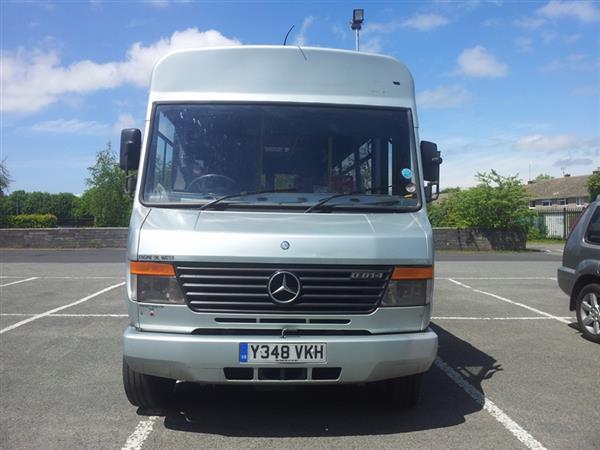 2001 Mercedes 814 Beaver 19 Seat Service bus 2001 Mercedes 814 Beaver 19 Seat Service bus