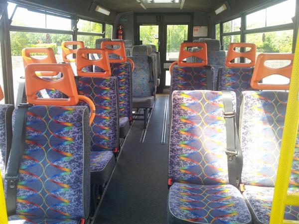 2001 Mercedes 814 Beaver 19 Seat Service bus 2001 Mercedes 814 Beaver 19 Seat Service bus