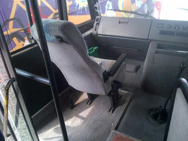 1994 Mercedes 711D with 27 seats 1994 Mercedes 711D with 27 seats
