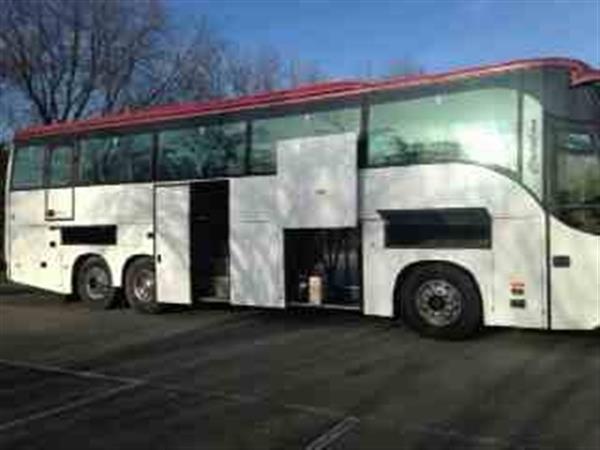 2002 MAN Noge 24.400 Tri-axle 49 Seat Executive 2002 MAN Noge 24.400 Tri-axle 49 Seat Executive