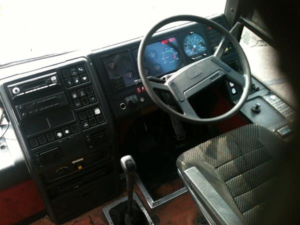 1994 Volvo B10M Plaxton Premiere 51 seats