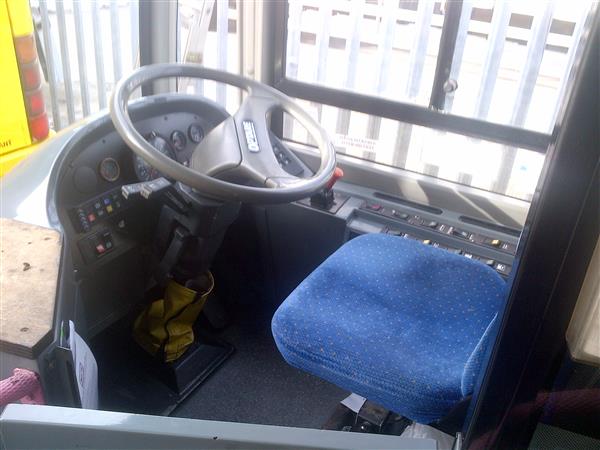1999/2001 OPTARE EXCEL SERVICE BUSES, CHOICE OF 2 1999/2001 OPTARE EXCEL SERVICE BUSES, CHOICE OF 2
