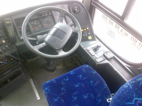 VOLVO B12M PLAXTON DDA COMPLIANT COACH VOLVO B12M PLAXTON DDA COMPLIANT COACH