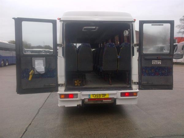 Mercedes Vario 614D 2001 Mercedes Vario 614D 2001