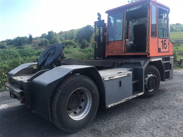 2006 MAFI TUG 4WD LOW HOURS VOLVO ENGINE 2006 MAFI TUG 4WD LOW HOURS VOLVO ENGINE