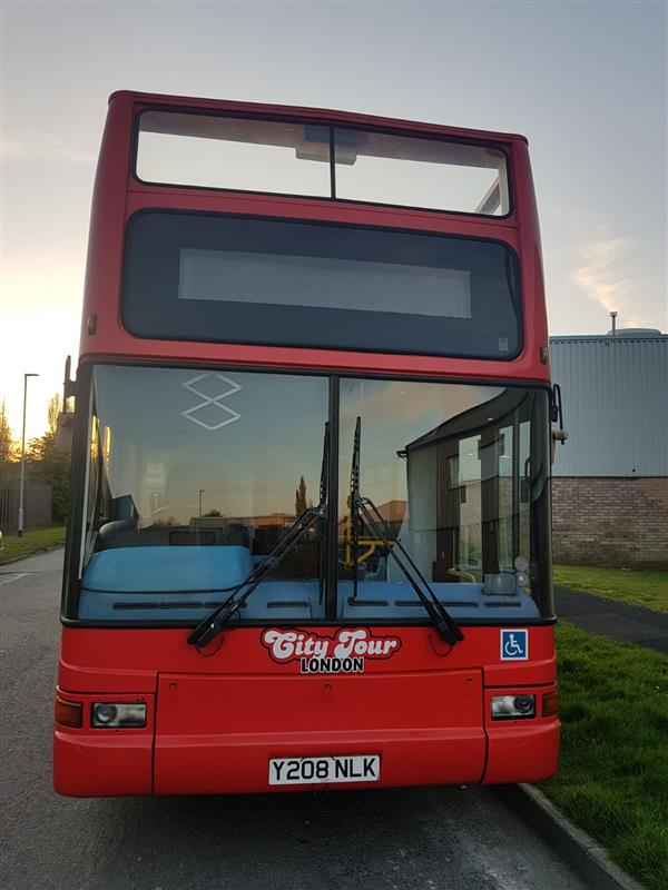 2001 Volvo open top sightseeing bus 2001 Volvo open top sightseeing bus