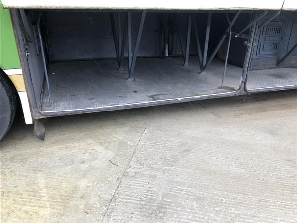 2002 Neoplan Starliner Mercedes v8 twin turbo AVS manual gearbox 2002 Neoplan Starliner Mercedes v8 twin turbo AVS manual gearbox