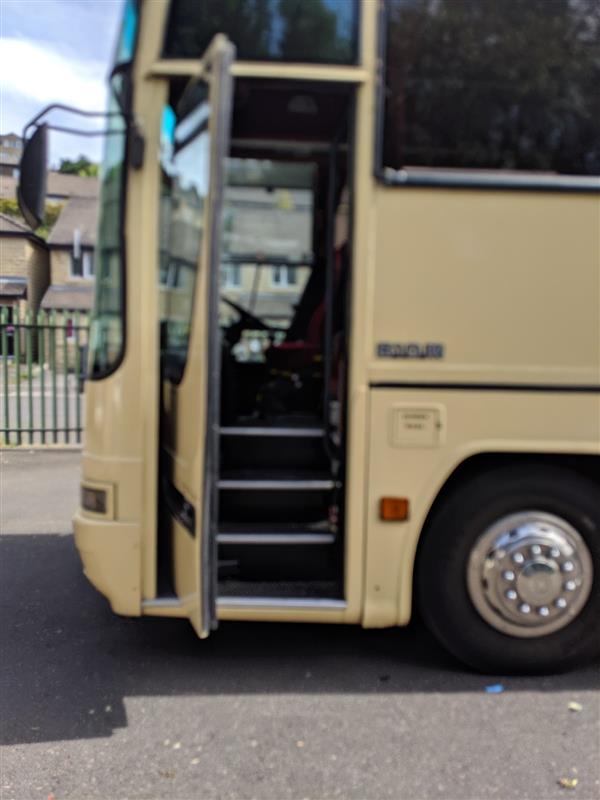 2000 VOLVO B10m Plaxton Premiere 2000 VOLVO B10m Plaxton Premiere