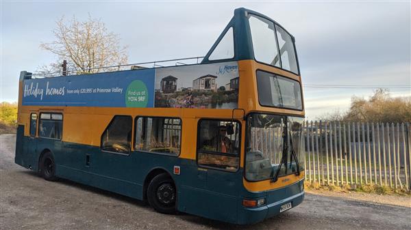 2000 Volvo open top bus