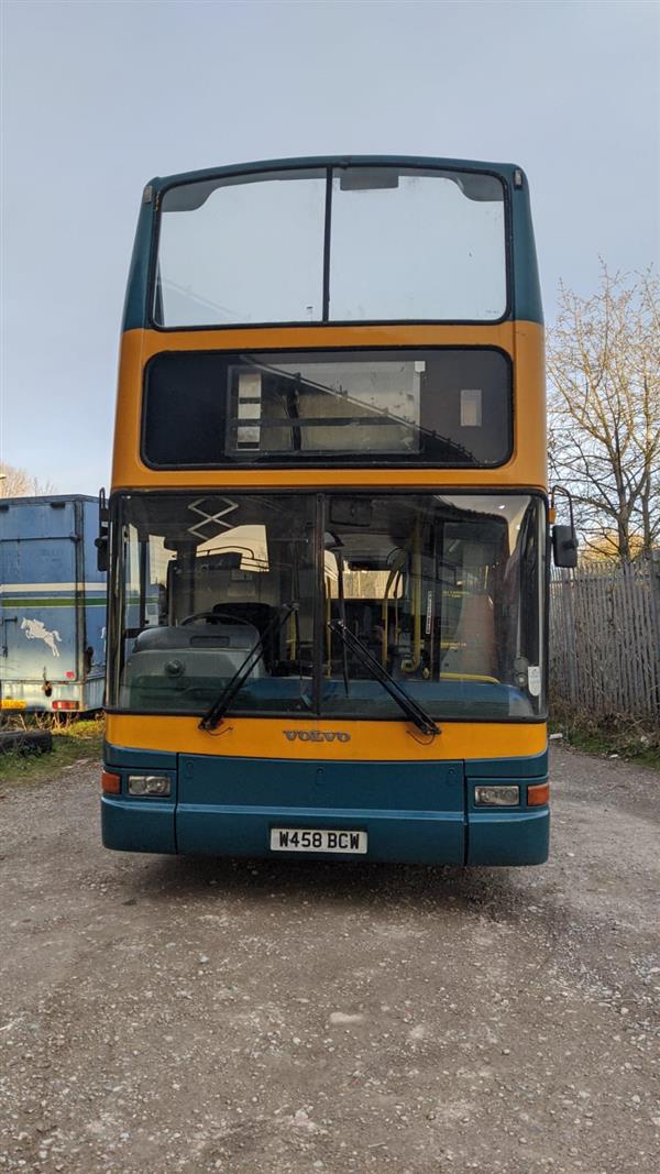 2000 Volvo open top bus 2000 Volvo open top bus
