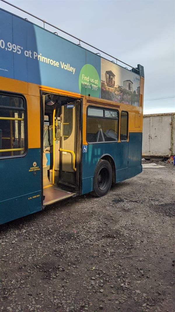 2000 Volvo open top bus 2000 Volvo open top bus