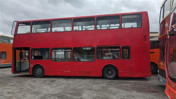 2000 Volvo b7 ex London double decker bus