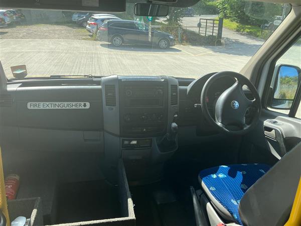2008 Volkswagen Crafter 16 seat low floor bus 2008 Volkswagen Crafter 16 seat low floor bus