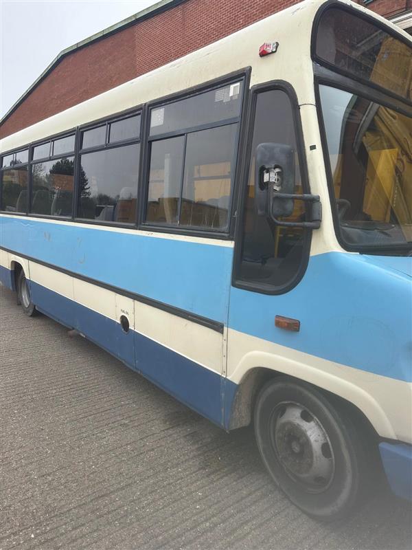 2000 Mercedes 814 Vario Automatic 