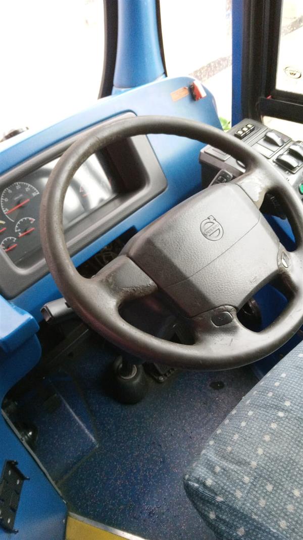 Volvo B7 bus