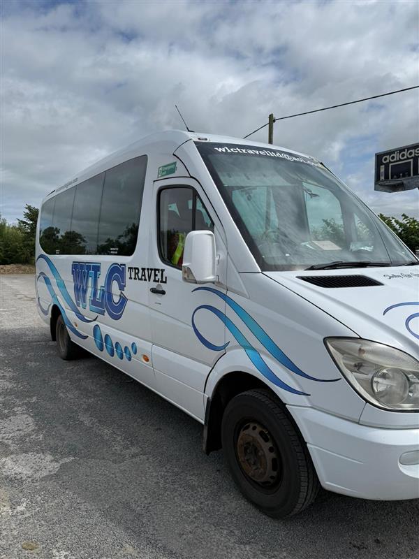 2009 Mercedes 515 cdi  Sprinter 16 seater 
