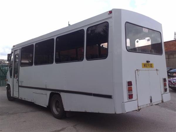 1995 Mercedes 711D Mini Bus - 25 Seats 1995 Mercedes 711D Mini Bus - 25 Seats