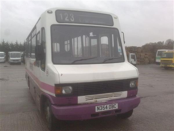 1995 Mercedes 709D - 27 Seats 1995 Mercedes 709D - 27 Seats