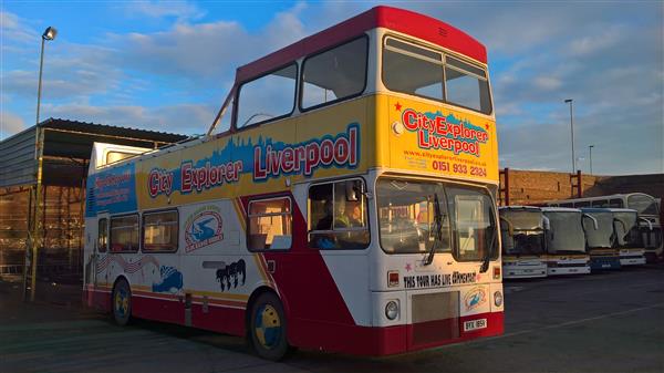 1980 MCW Metrobus,semi open top bus dual door