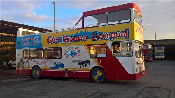1980 MCW Metrobus,semi open top bus dual door