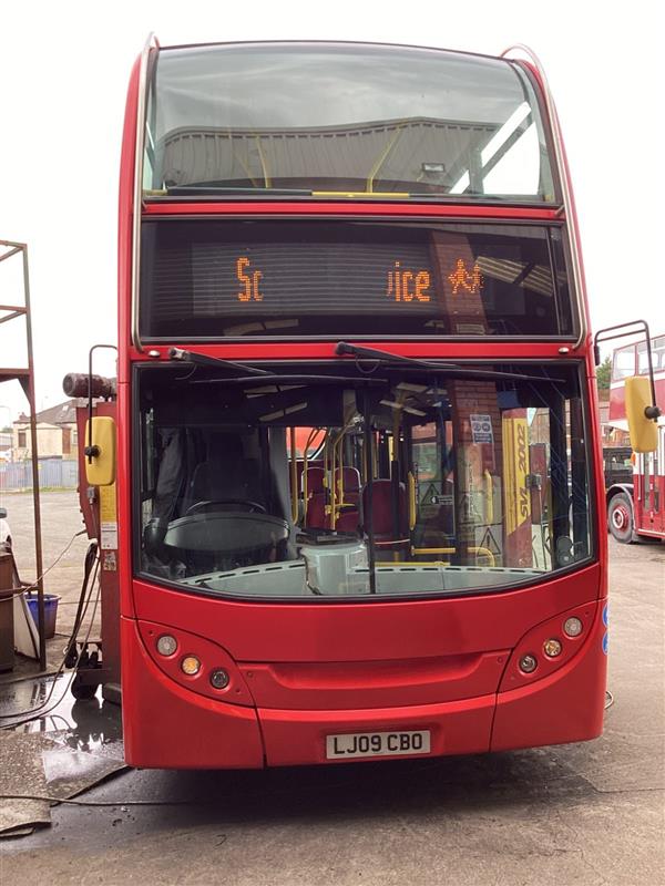 2009 ADL Enviro 400 Euro 6. 67 seats 2009 ADL Enviro 400 Euro 6. 67 seats