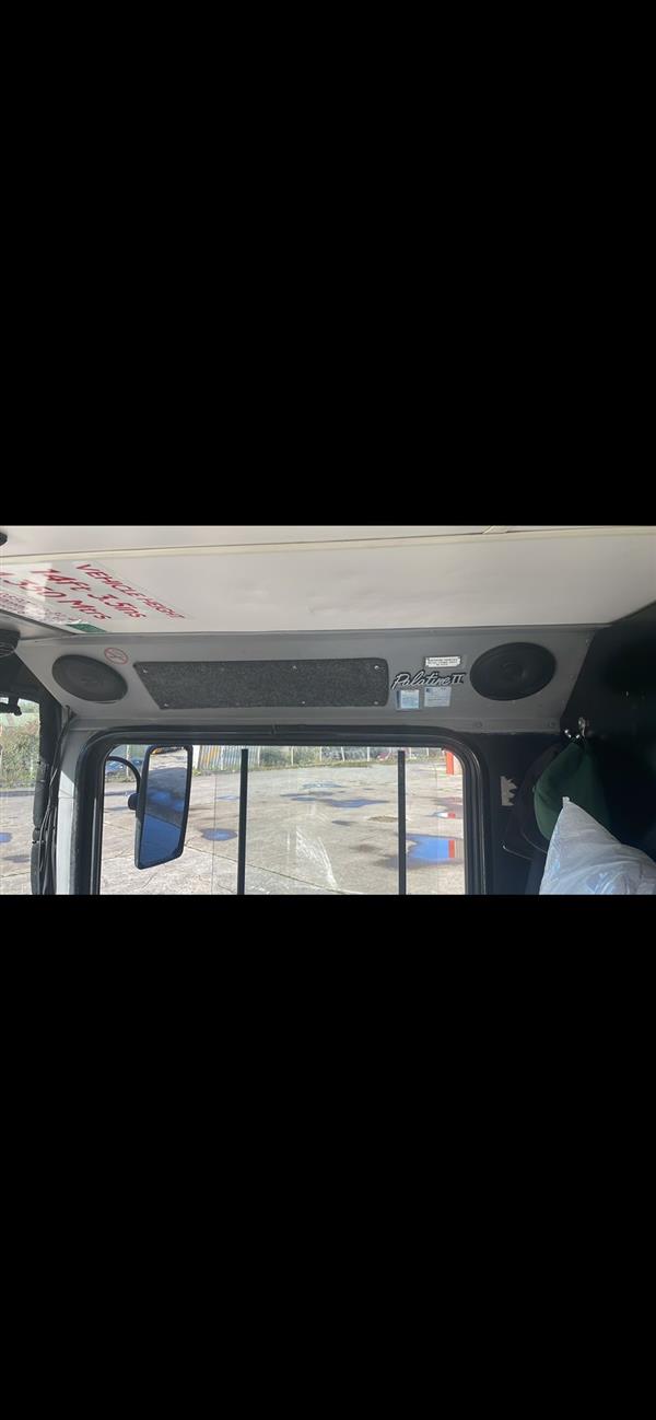 1998 Volvo Olympian in excellent condition 1998 Volvo Olympian in excellent condition