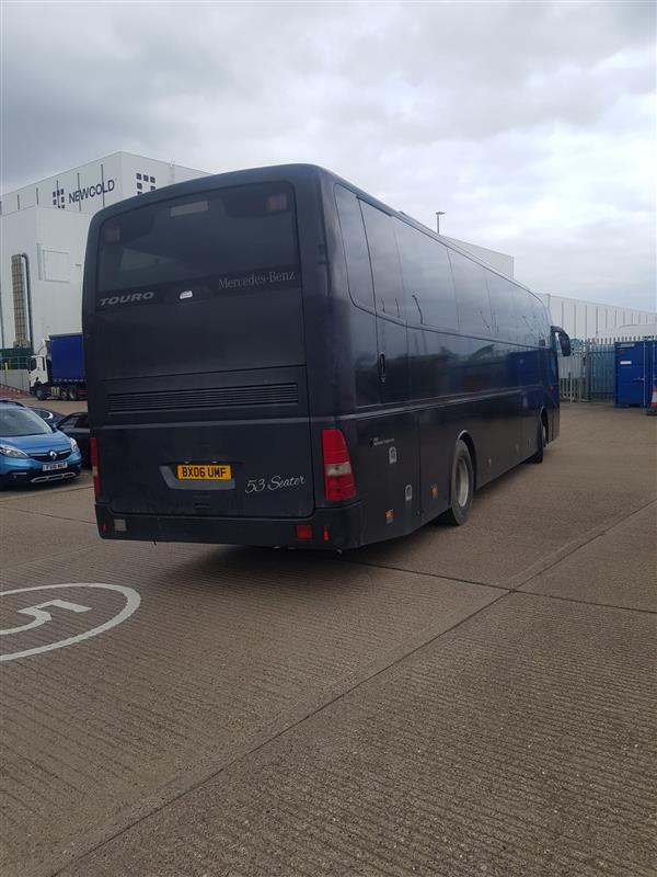 2006 Mercedes Touro automatic coach