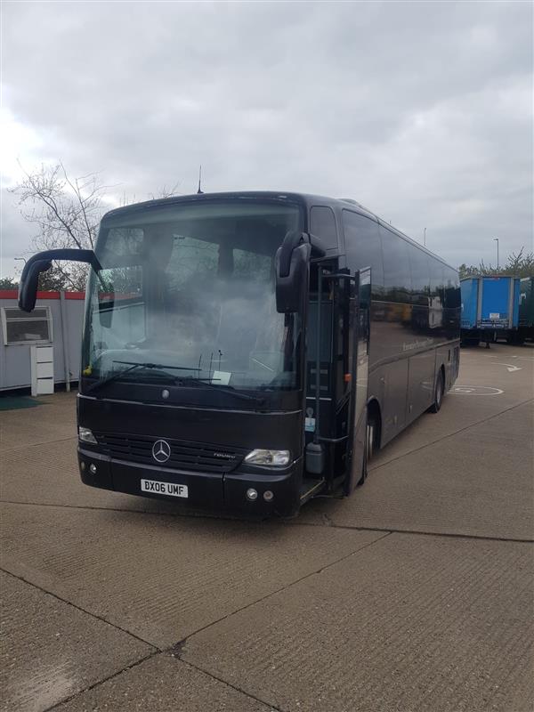 2006 Mercedes Touro automatic coach