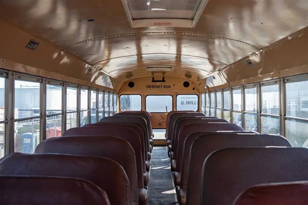 1998 International Harvester School bus located in Holland 