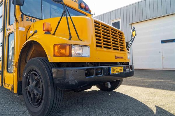 1998 International Harvester School bus located in Holland 