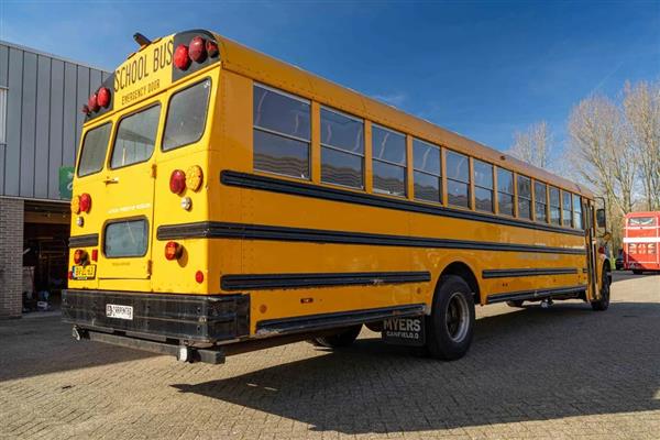 1998 International Harvester School bus located in Holland 