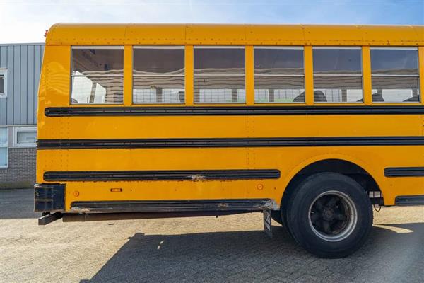 1998 International Harvester School bus located in Holland 