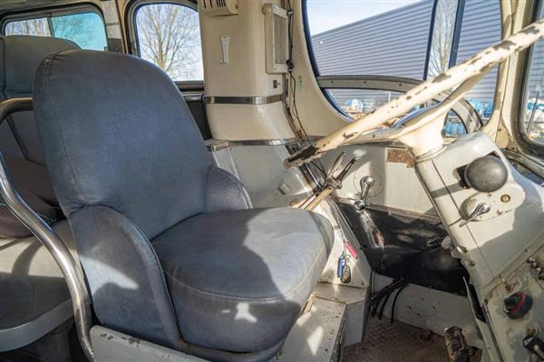 1948 Greyhound Silversides bus