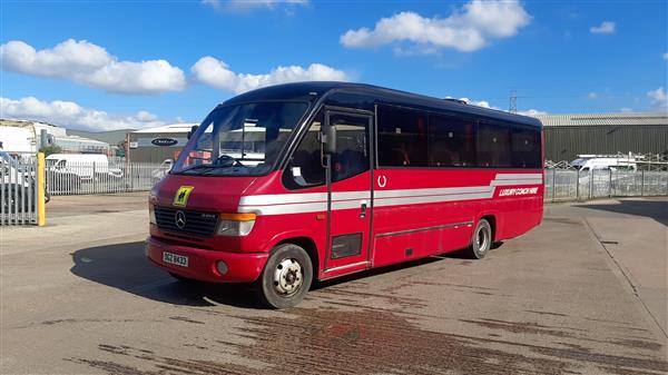 2006 Mercedes vario 33 seat coach 2006 Mercedes vario 33 seat coach